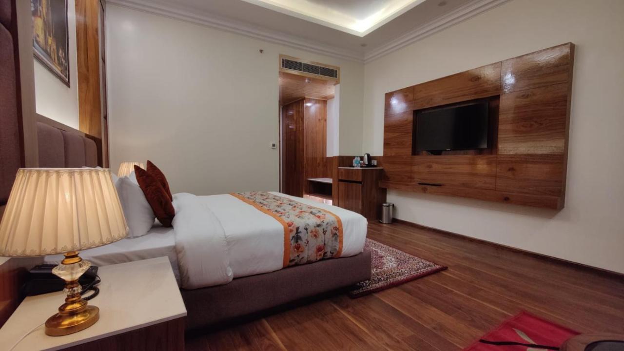 שימלה Hotel Woodpark מראה חיצוני תמונה