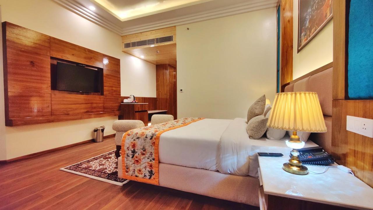 שימלה Hotel Woodpark מראה חיצוני תמונה