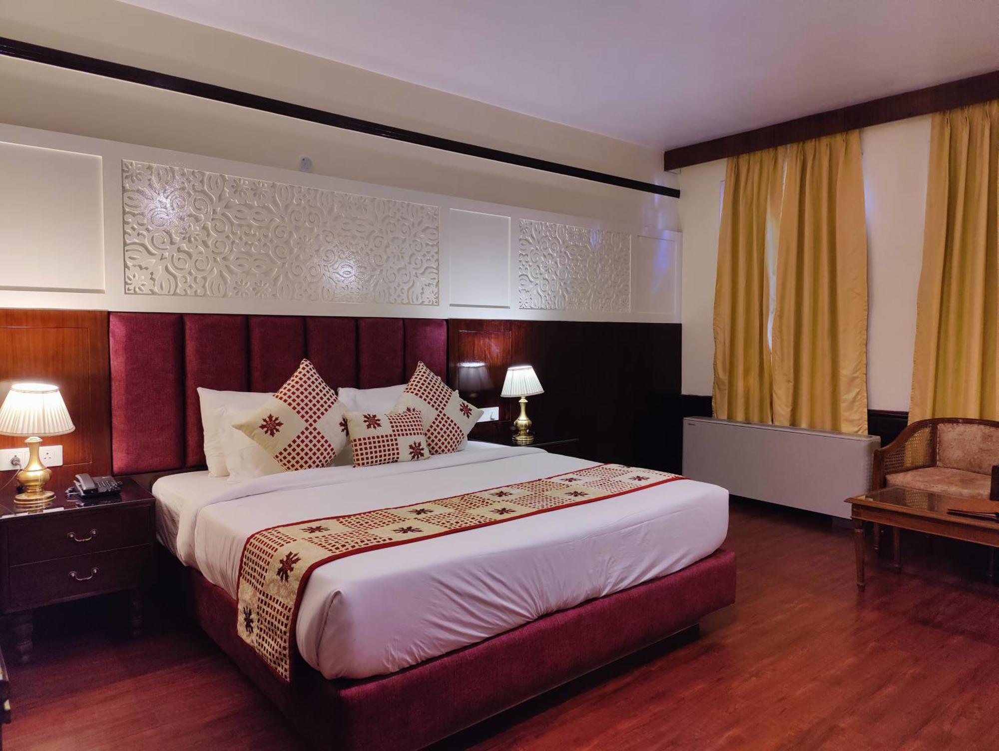 שימלה Hotel Woodpark מראה חיצוני תמונה