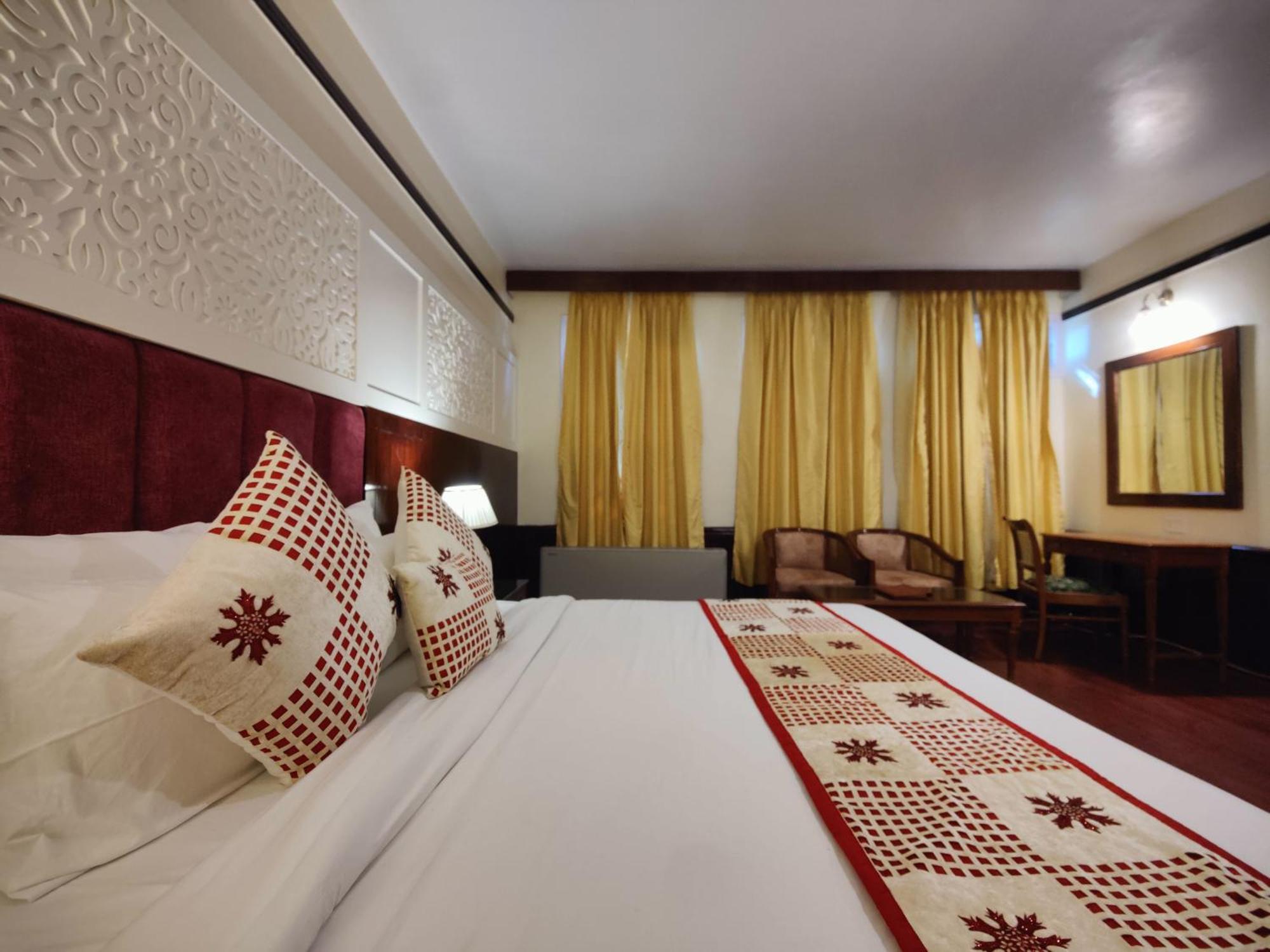 שימלה Hotel Woodpark מראה חיצוני תמונה
